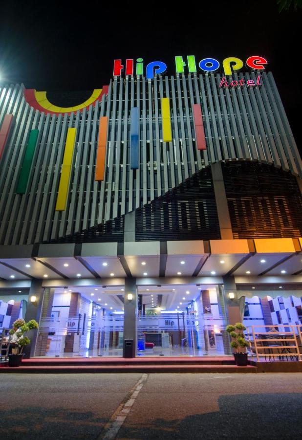 Hip Hope Hotel Banda Aceh Exterior photo